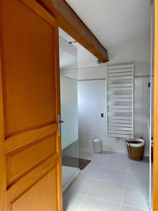 Villa Avec Spa & Vue Panomarique Sur L'Etang بيرول المظهر الخارجي الصورة